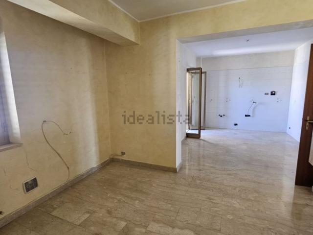Appartamento in affitto di 145 m² in Via San Sperato, 4