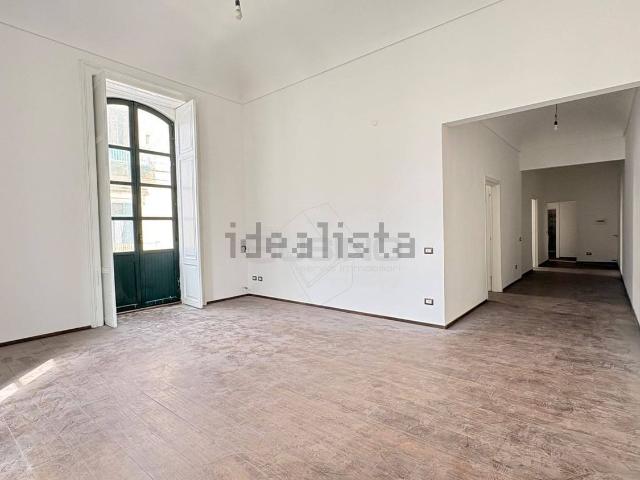 Appartamento in affitto di 145 m² in Via Senatore Gaetano Moscuzza 7