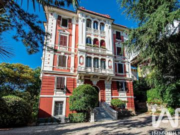 Appartamento in affitto di 145 m² in Via Pisa, 40