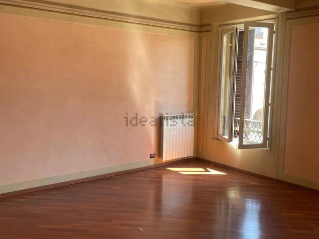 Appartamento in affitto di 145 m² in Piazza Giuseppe Garibaldi