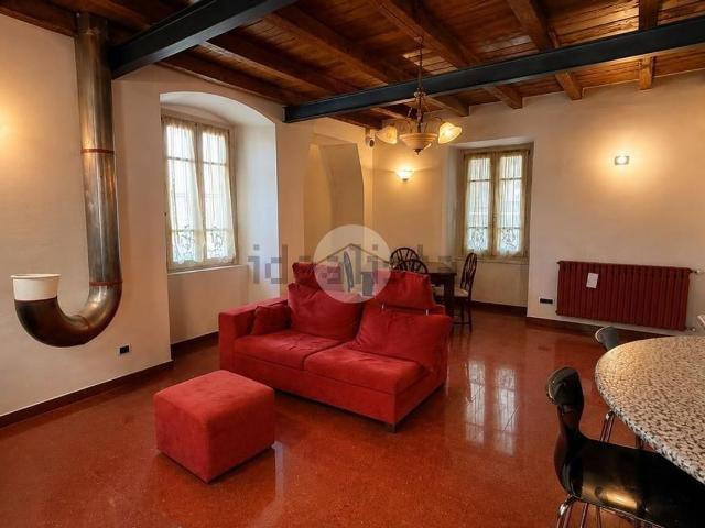 Appartamento in affitto di 145 m² in Piazza Vittoria, 3