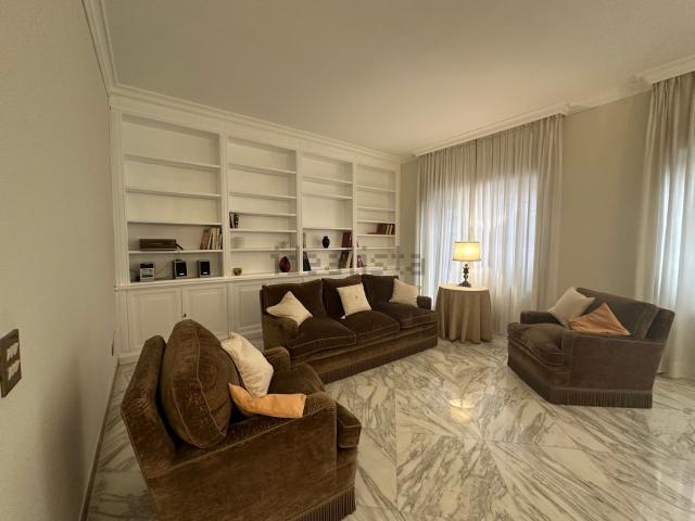 Appartamento in affitto di 146 m² in Via della Balduina, 7