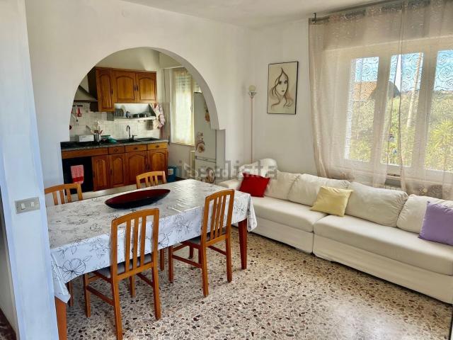 Appartamento in affitto di 146 m² in Contrada Pignotto, 68