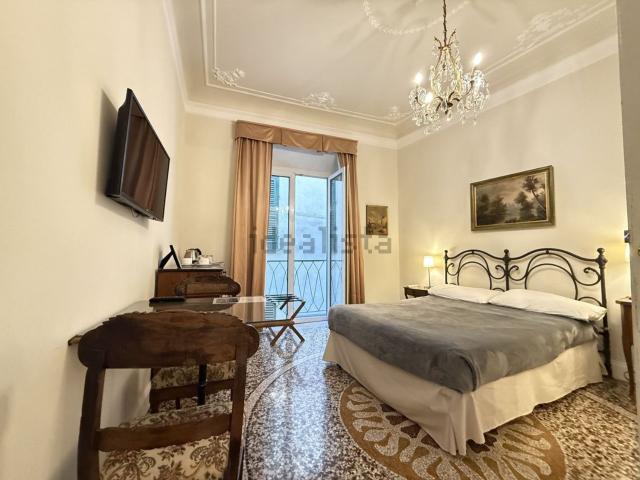 Appartamento in affitto di 147 m² in Via della Maddalena