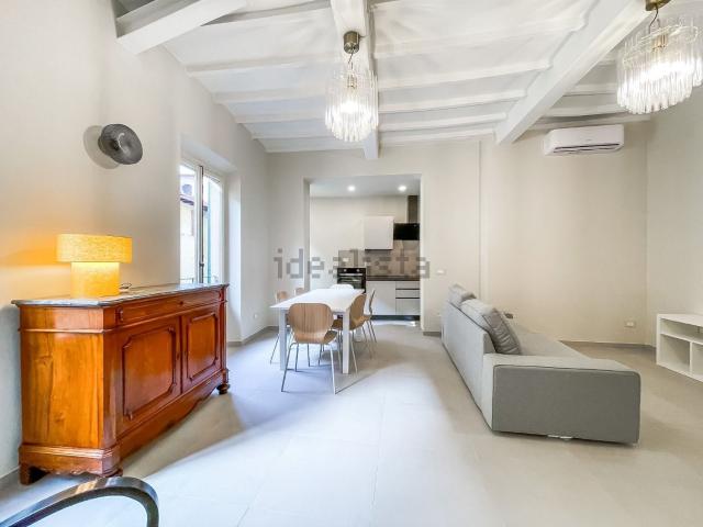 Appartamento in affitto di 147 m² in Via Francesco Crispi