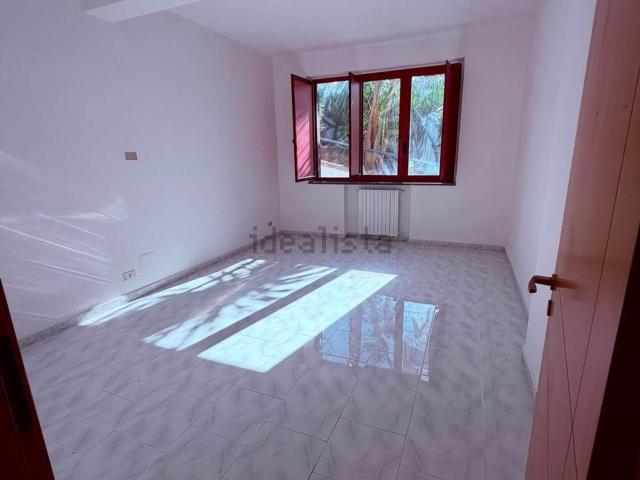 Appartamento in affitto di 147 m² in Via Salvador Allende