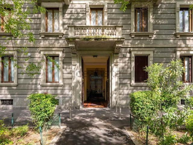 Appartamento in affitto di 147 m² in Via Raffaello Sanzio, 20