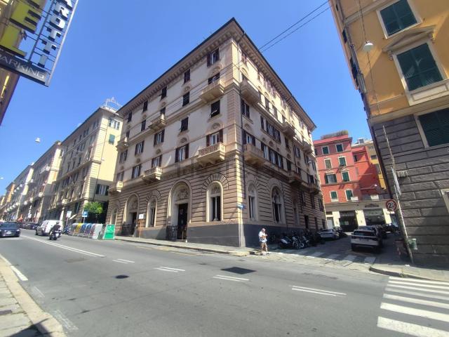 Appartamento in affitto di 149 m² in Via Curtatone, 22
