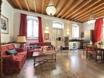 Appartamento in affitto di 150 m²