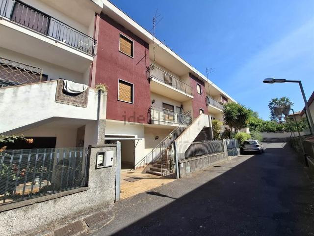 Appartamento in affitto di 150 m² in Via Catania, 23