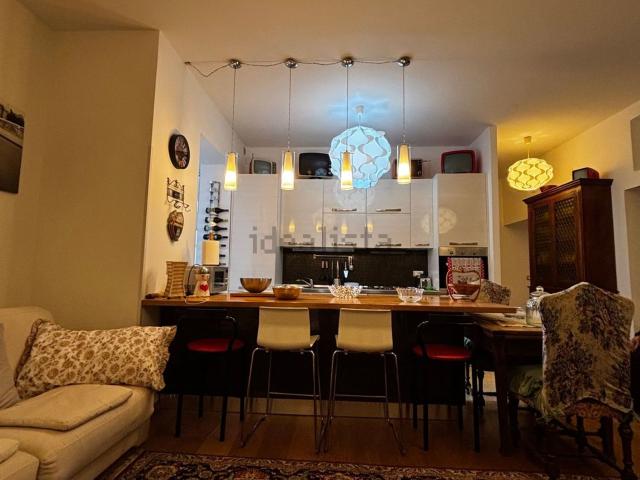 Appartamento in affitto di 150 m² in Via Camillo Benso Conte di Cavour, 66