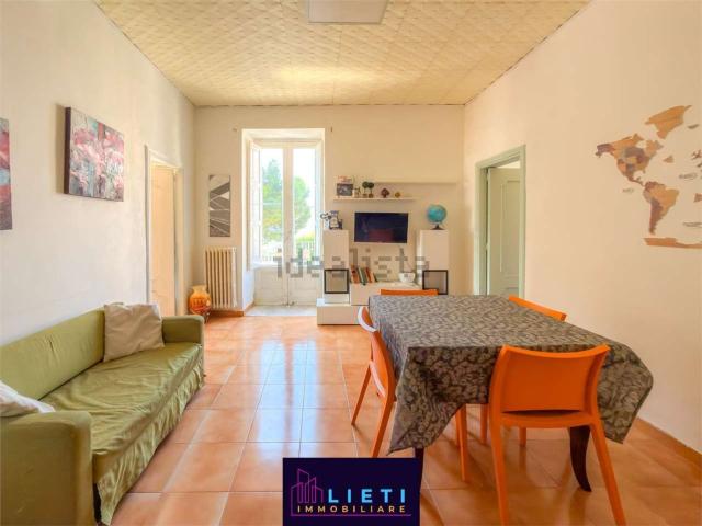 Appartamento in affitto di 150 m² in Via Duomo, 293