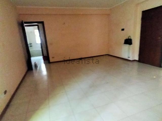 Appartamento in affitto di 150 m² in Via Etnea