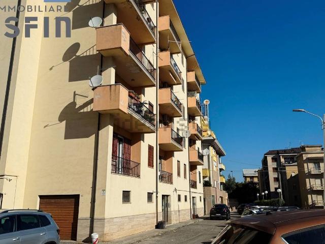 Appartamento in affitto di 150 m² in Via Francesco Muzzillo, 39