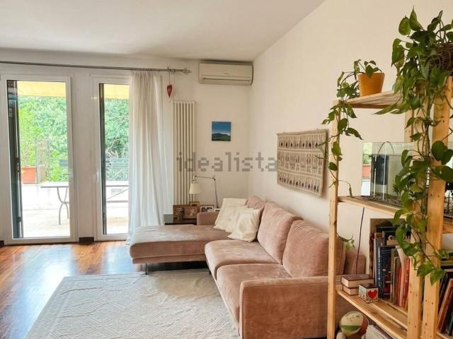 Appartamento in affitto di 150 m² in Via Fratelli Bandiera