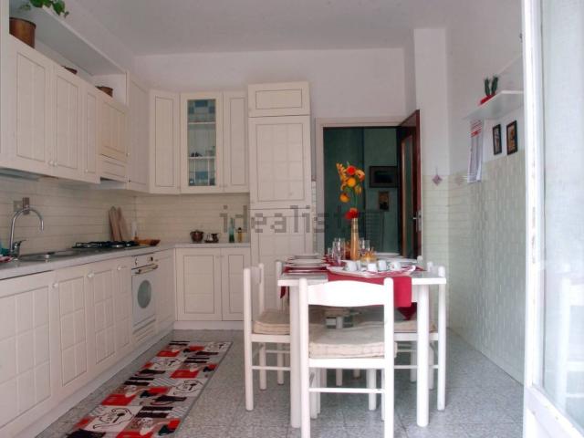 Appartamento in affitto di 150 m² in Via Martiri della Libertà, 49