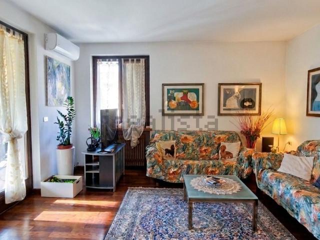Appartamento in affitto di 150 m² in Via San Leonardo