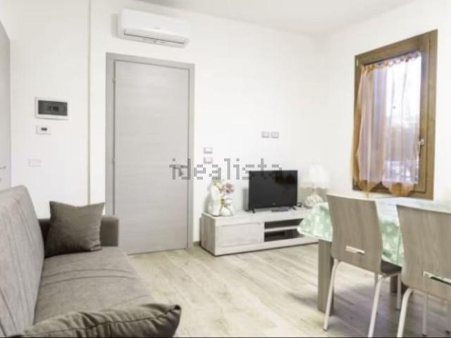 Appartamento in affitto di 150 m² in Via Venezia