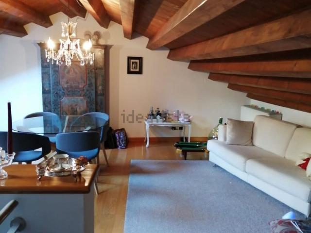 Appartamento in affitto di 150 m² in Via XX Settembre