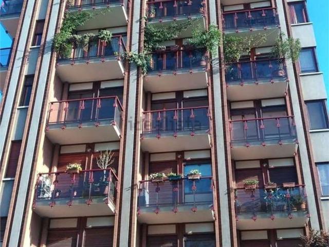 Appartamento in affitto di 150 m² in Corso Svizzera, 76