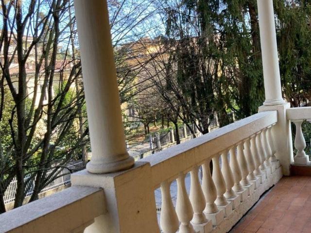 Appartamento in affitto di 153 m² in Via Marsala