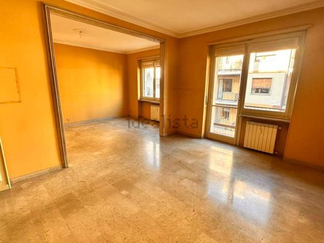 Appartamento in affitto di 154 m² in Via Condove, 11