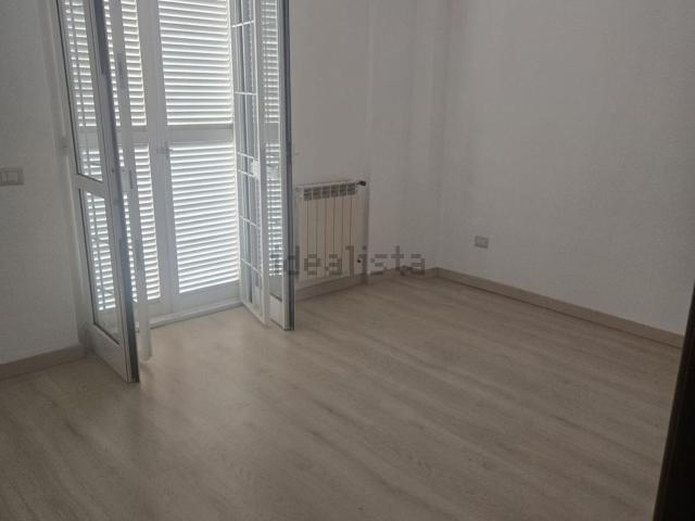 Appartamento in affitto di 155 m² in Via Cristoforo Colombo