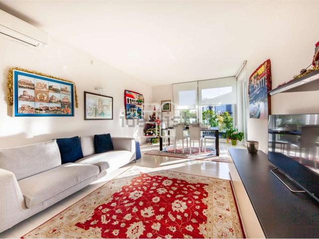 Appartamento in affitto di 155 m² in Via Antonio Gramsci