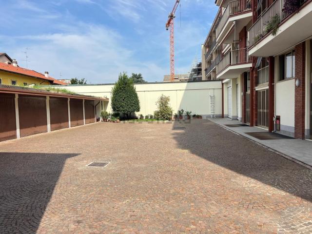 Appartamento in affitto di 155 m² in Via Giuseppe Maggiolini, 17