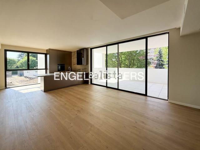 Appartamento in affitto di 155 m² in Via Giacomo Medici, 40