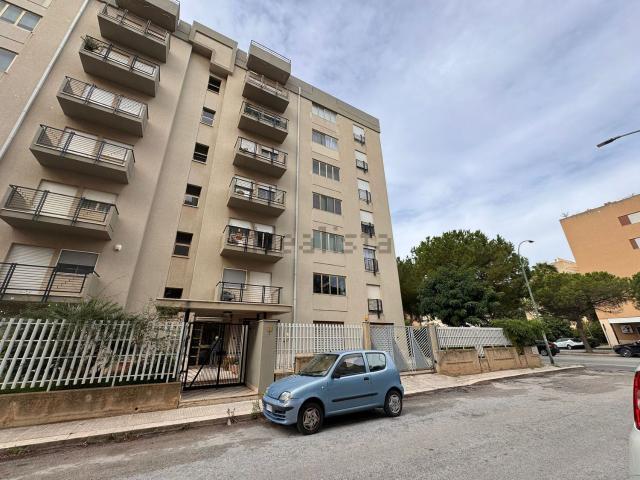 Appartamento in affitto di 155 m² in Via Gian Salvatore Cassisa, 2
