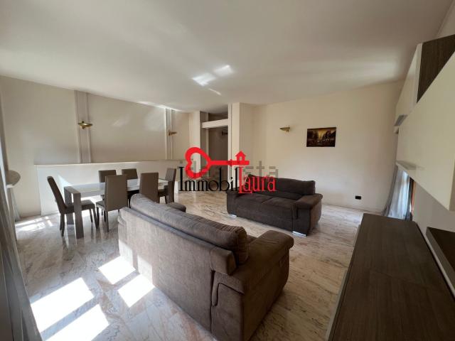 Appartamento in affitto di 155 m² in Via Morazzone