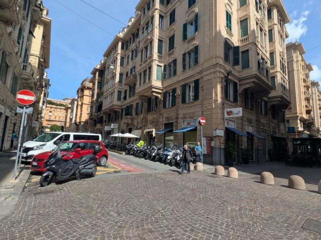 Appartamento in affitto di 155 m² in Via Malta, 3