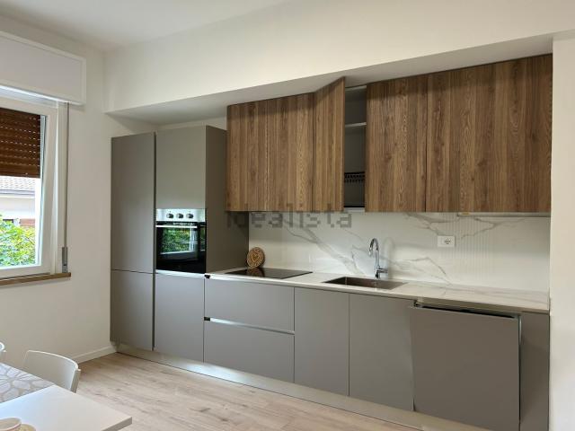 Appartamento in affitto di 155 m² in Via Veneto