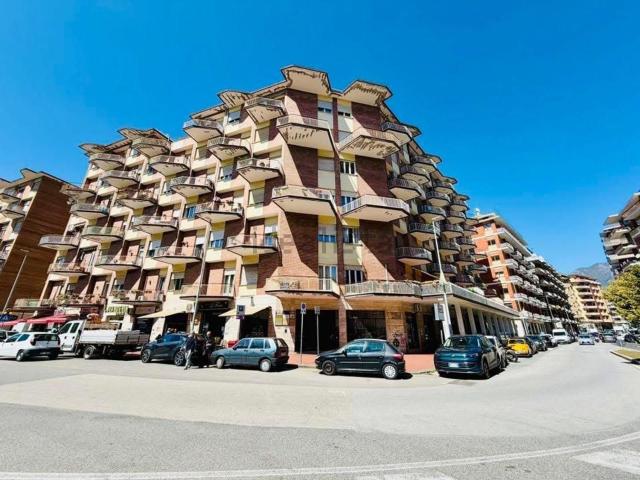Appartamento in affitto di 155 m² in Piazza Aldo Moro