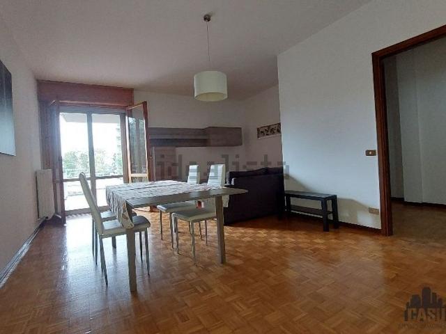 Appartamento in affitto di 156 m²
