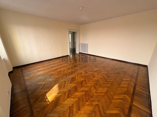 Appartamento in affitto di 159 m²