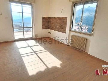 Appartamento in affitto di 160 m²