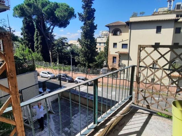 Appartamento in affitto di 160 m² in Via Alberto Cadlolo, 28
