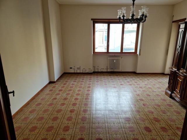 Appartamento in affitto di 160 m² in Via Aldo Moro