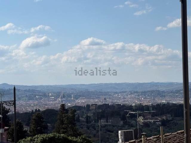Appartamento in affitto di 160 m² in Via dello Spedaluzzo della Ruota