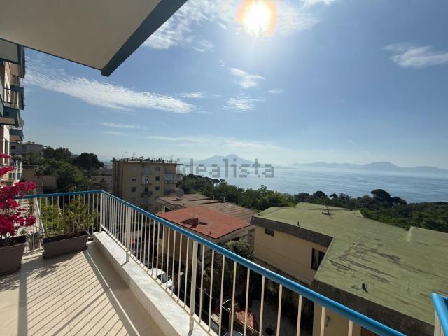 Appartamento in affitto di 160 m² in Via Francesco Petrarca