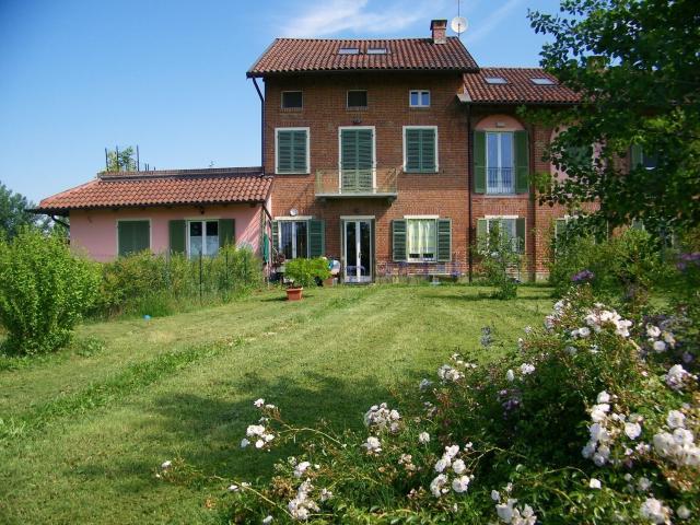Appartamento in affitto di 160 m² in Via Oriassolo, 24