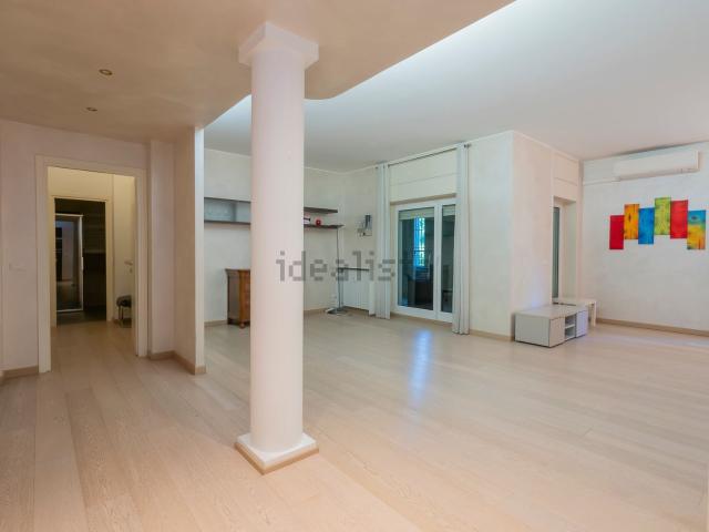 Appartamento in affitto di 160 m² in Via Ottava Strada, 13