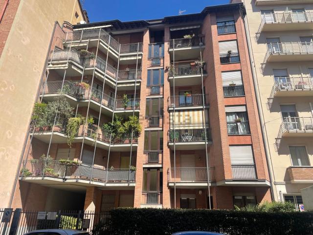 Appartamento in affitto di 160 m² in Via le Chiuse, 54