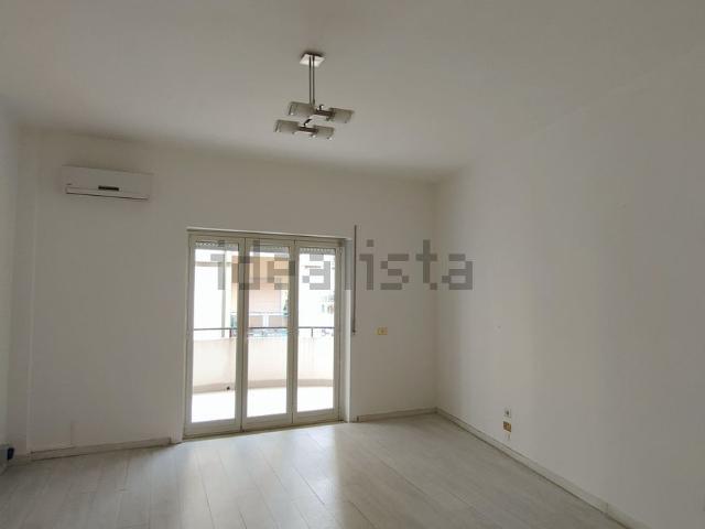 Appartamento in affitto di 160 m² in Via Madonna del Lume