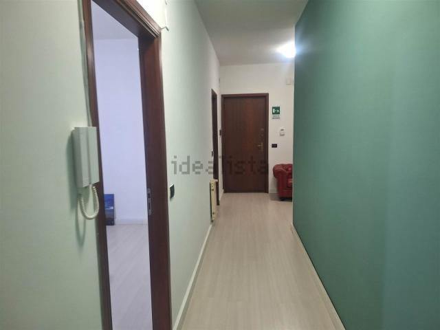 Appartamento in affitto di 160 m² in Via Mario Rapisardi