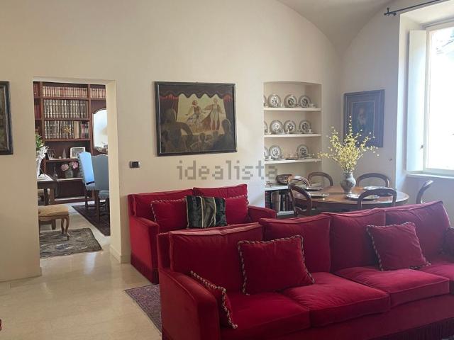 Appartamento in affitto di 160 m² in Via San Giovanni
