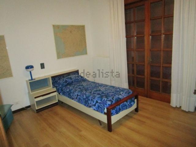 Appartamento in affitto di 160 m² in Via San Pio X
