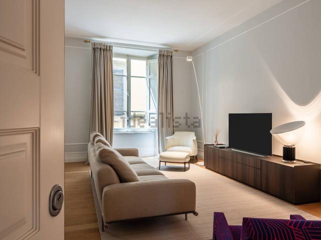 Appartamento in affitto di 160 m² in Via Santa Giustina